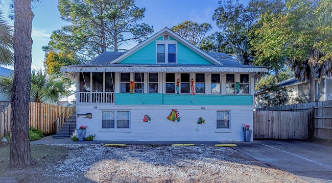1113 Lovell Ave