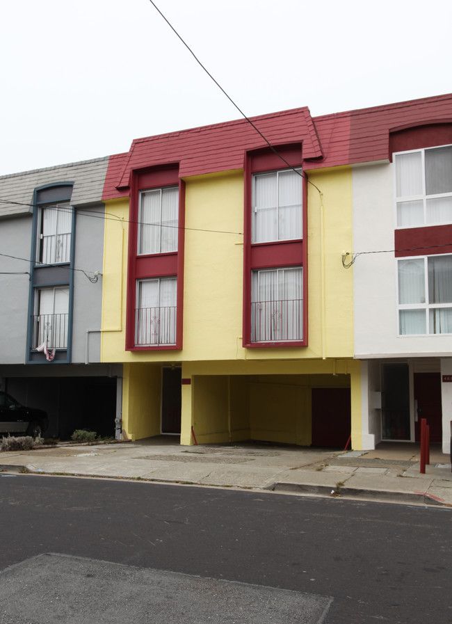 474 90th St in Daly City, CA - Foto de edificio - Building Photo