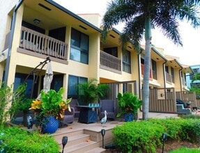 797 S Riverside Dr in Pompano Beach, FL - Foto de edificio - Building Photo