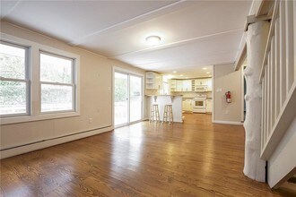 7 Cowsill Ln in Newport, RI - Building Photo - Building Photo