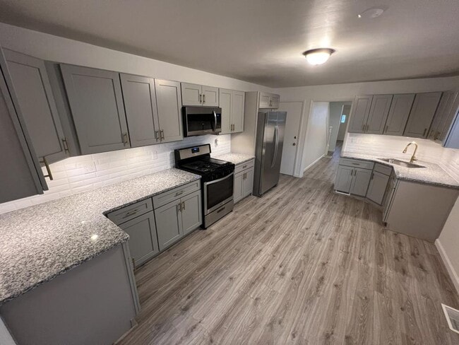 property at 9 W 2nd Ave