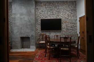 1207 Washington St, Unit 1207 B in Vicksburg, MS - Foto de edificio - Building Photo