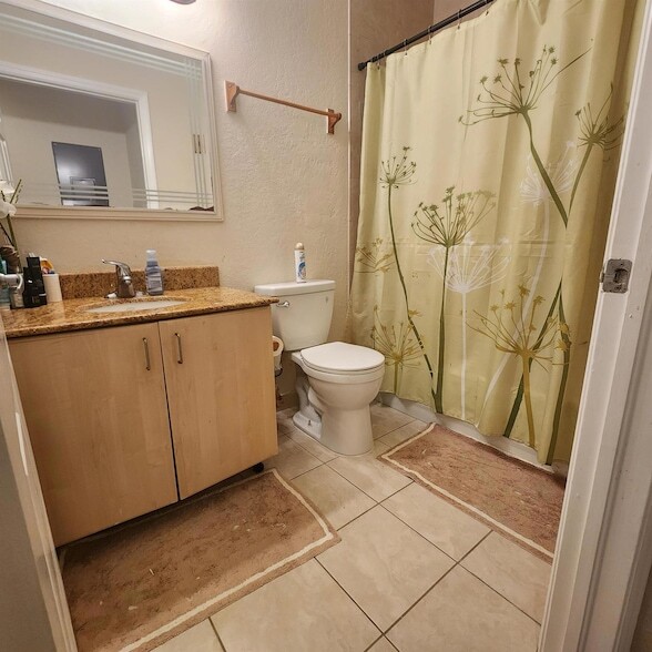 1640 Presidential Way, Unit 201 in West Palm Beach, FL - Building Photo - Building Photo