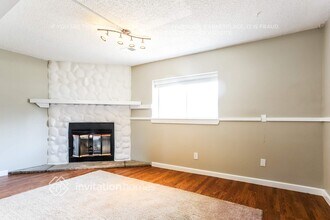 5856 S Nepal Way in Centennial, CO - Building Photo - Building Photo