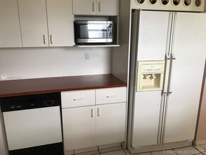 14170 SW 84th St-Unit -408-F in Miami, FL - Foto de edificio - Building Photo