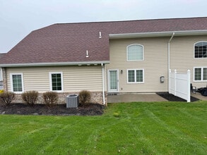 74 Nicholas Dr in Beaver, PA - Building Photo - Building Photo