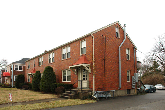 144 Breckenridge Ln in Louisville, KY - Foto de edificio - Building Photo