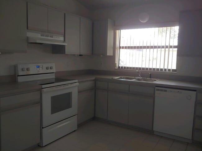 2200 W Silver Hill Ln, Unit 2200 in Lecanto, FL - Building Photo - Building Photo