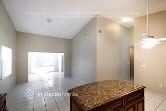 14272 SW 52nd St in Miami, FL - Building Photo - Building Photo