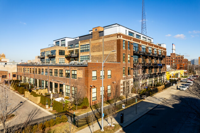 Willy's Overland Lofts in Detroit, MI - Foto de edificio - Building Photo