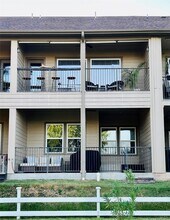 17570 Hwy 105 W in Montgomery, TX - Building Photo - Building Photo