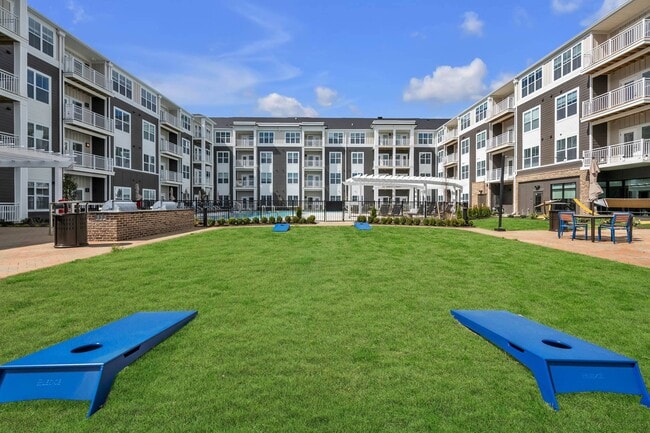 Montage at Marquis Hills in Williamsburg, VA - Building Photo - Building Photo