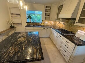 707 Matadero Ave in Palo Alto, CA - Building Photo - Building Photo