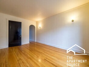 4856 N Leavitt St, Unit S2 in Chicago, IL - Building Photo - Building Photo