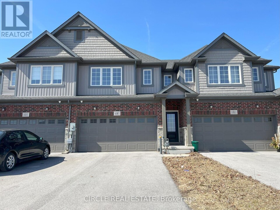 493 Julia Dr in Welland, ON - Building Photo