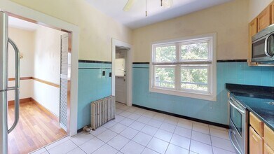 48 Oak St in Dedham, MA - Building Photo - Building Photo