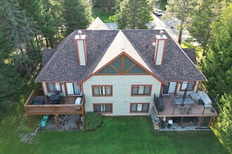 378 All. du Sanctuaire in Mont-tremblant, QC - Building Photo - Building Photo