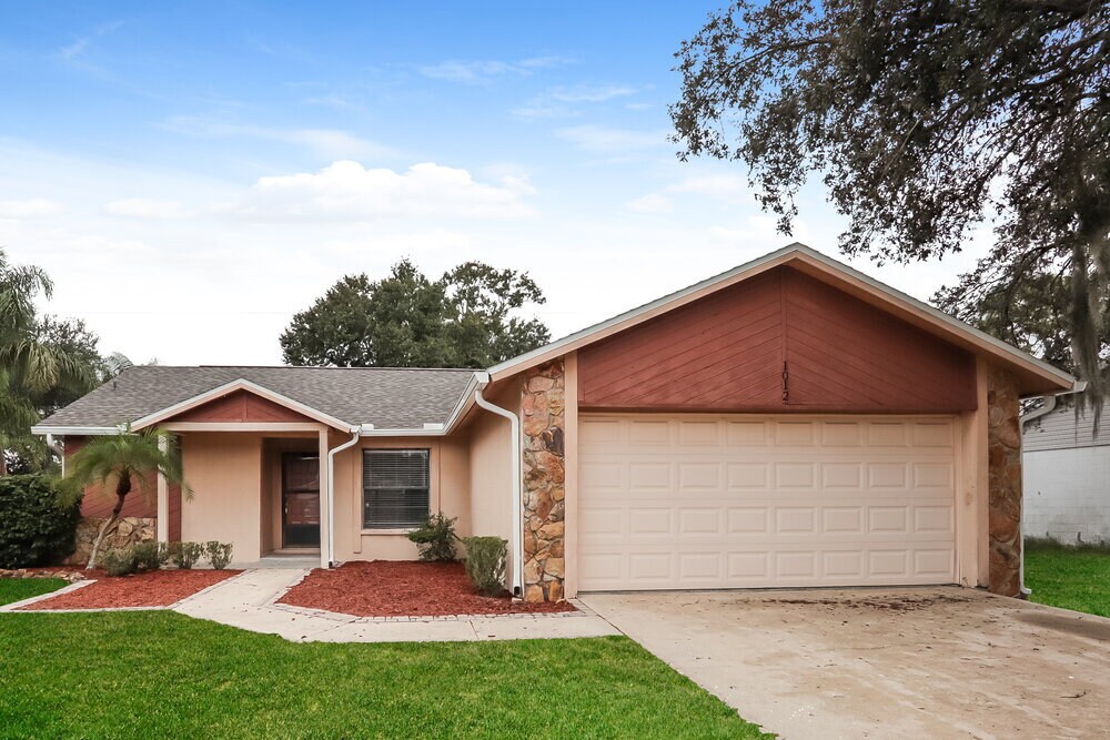 1012 Cameo Crest Ln in Valrico, FL - Foto de edificio