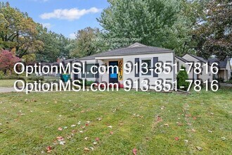 6219 W 74th St in Overland Park, KS - Building Photo - Building Photo