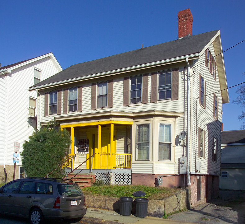 316 Bank St in Fall River, MA - Building Photo