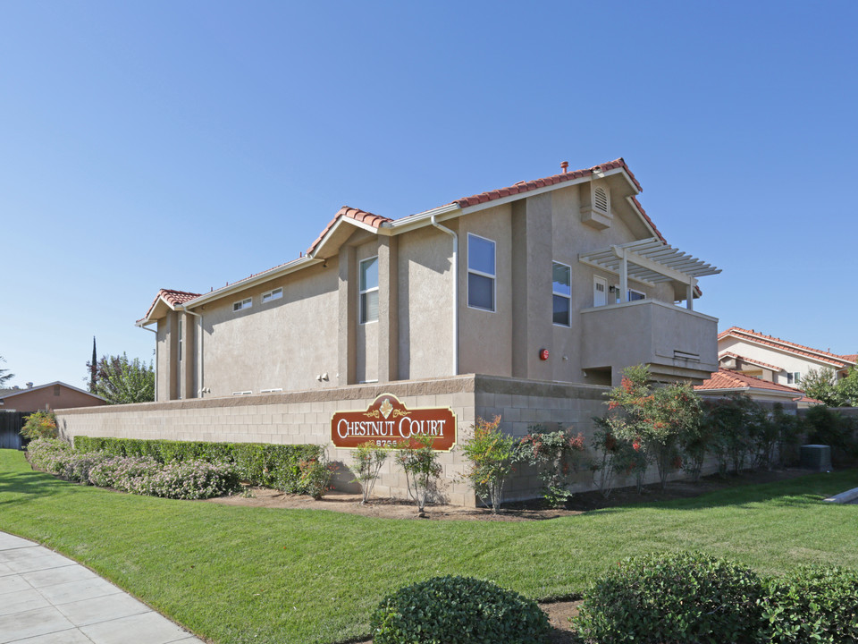 Chestnut Court in Fresno, CA - Foto de edificio