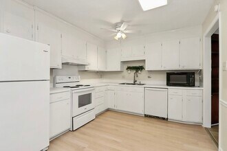 6635 Olde Savannah Rd in Charlotte, NC - Foto de edificio - Building Photo