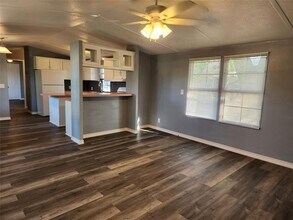 17118 Choctaw Dr in Baytown, TX - Building Photo - Building Photo