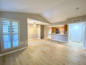 200 E Southern Ave in Tempe, AZ - Foto de edificio - Building Photo