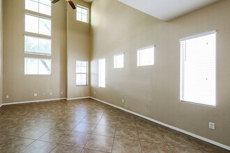 120 E Calle Del Rondador in Sahuarita, AZ - Building Photo - Building Photo