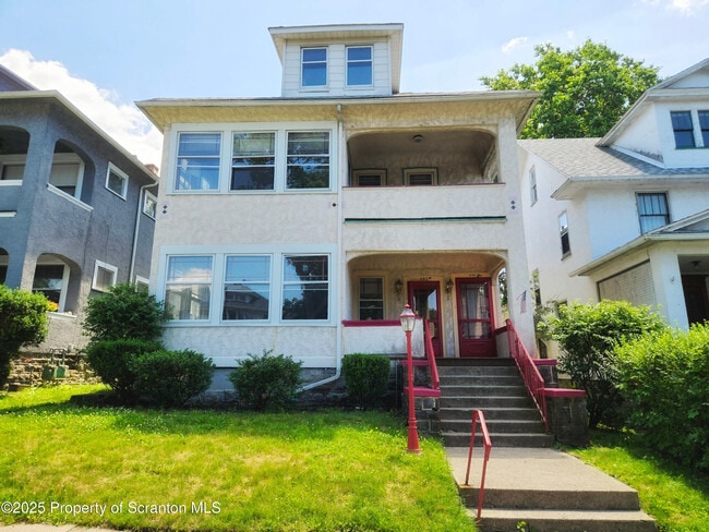 property at 542 Colfax Ave