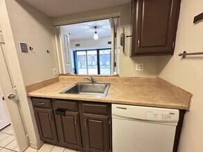 147 Kelton St, Unit 311 in Boston, MA - Building Photo - Building Photo