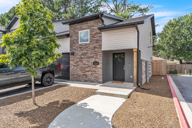 899 N Rupple Rd in Fayetteville, AR - Building Photo - Building Photo