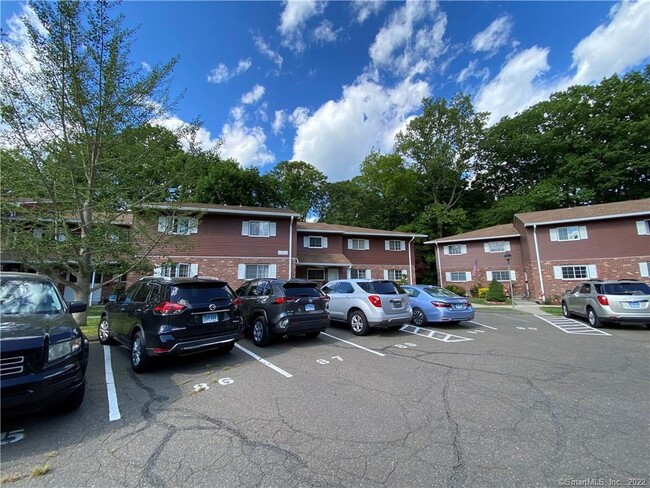 260 Edgemoor Rd in Bridgeport, CT - Building Photo - Building Photo