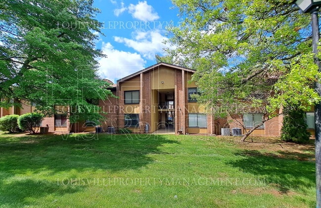 property at 7096 Wildwood Cir