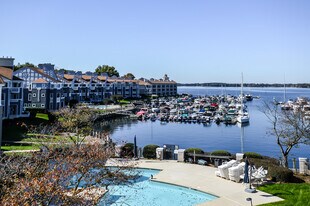 18865 Vineyard Point Ln, Unit #33 in Cornelius, NC - Building Photo