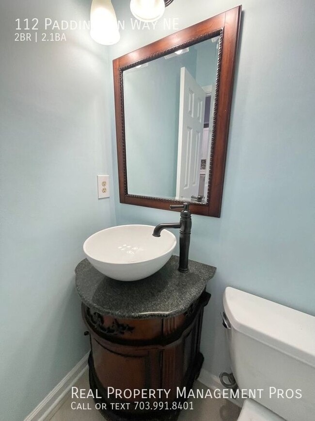 112 Paddington Way NE in Leesburg, VA - Building Photo - Building Photo