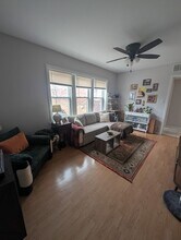 2344 W Barry Ave in Chicago, IL - Building Photo - Building Photo