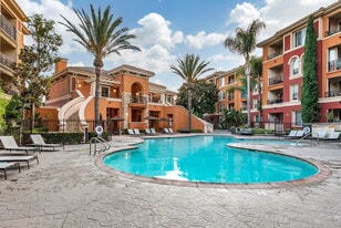 Renaissance at Uptown Orange in Orange, CA - Building Photo