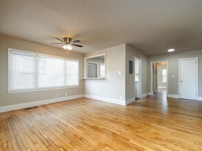 1354 Beecher St SW in Atlanta, GA - Foto de edificio - Building Photo