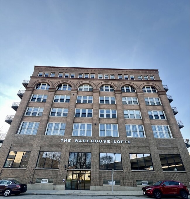 property at 413 N 2nd St