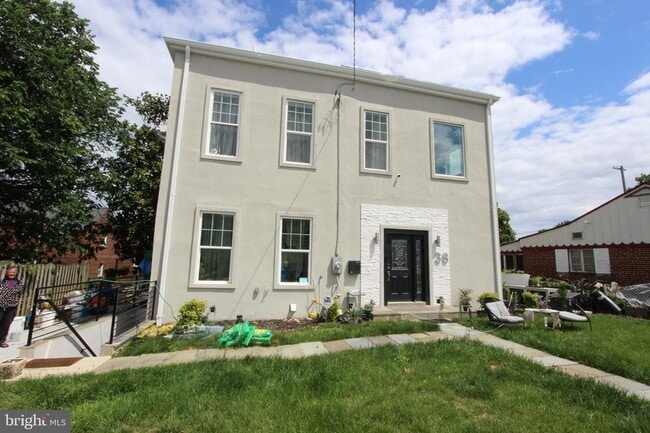 38 Riggs Rd NE in Washington, DC - Building Photo - Building Photo