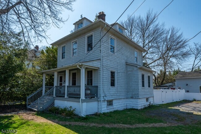 38 Claremont Ave in Montclair, NJ - Building Photo - Building Photo