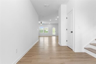 5249 Frontier Ct in Flowery Branch, GA - Building Photo - Building Photo