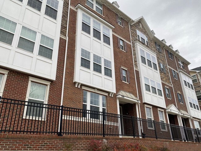 property at 709 Cobbler Pl