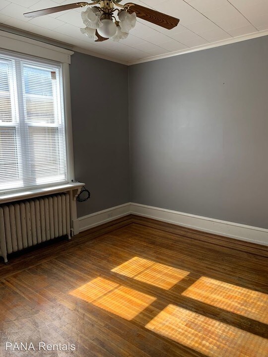 1324 Perkiomen Ave in Reading, PA - Building Photo