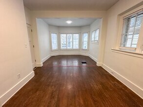 734 Fountain St NE in Grand Rapids, MI - Foto de edificio - Building Photo