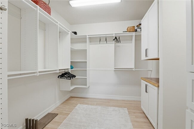 property at 11012 Castlereagh St