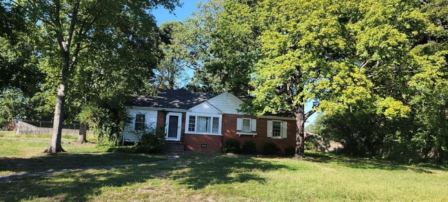 property at 8908 Mapleton Rd