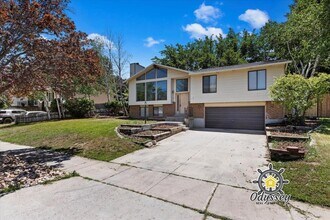 2066 E 10095 S in Sandy, UT - Building Photo - Building Photo