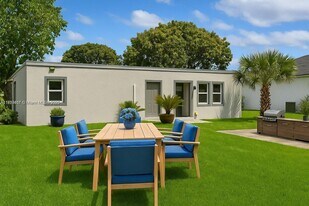 607 SW 3rd St in Delray Beach, FL - Building Photo